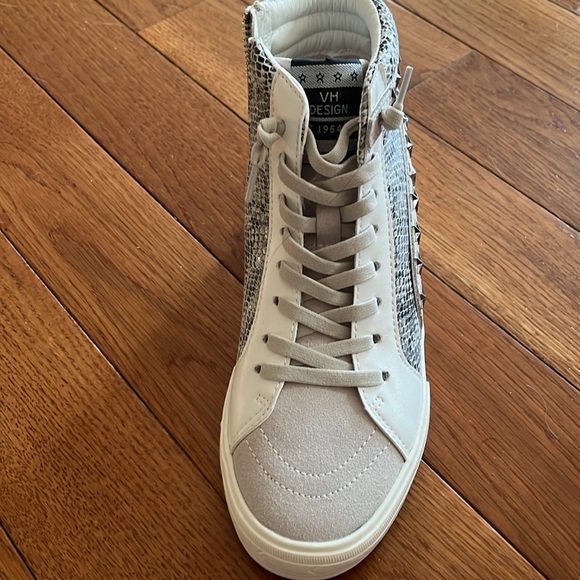 VH design size 7 sneakers with side zip and extra laces - Picture 3 of 4